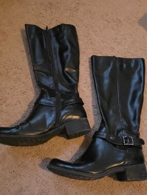 Easy Spirit Black Mid-Calf Heeled Riding Boots with Buckle Detail